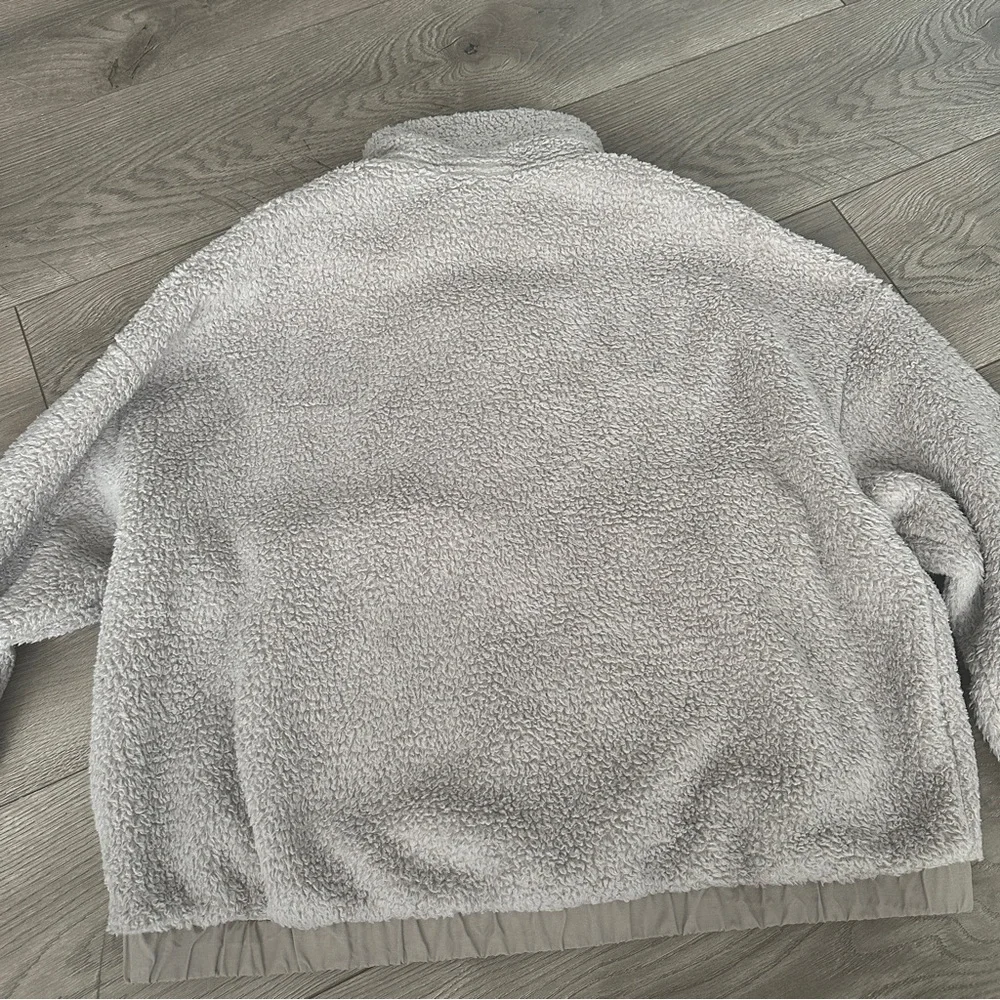 Vuori Alpine Women's Cream Fleece Jacket size Large - Picture 7 of 11